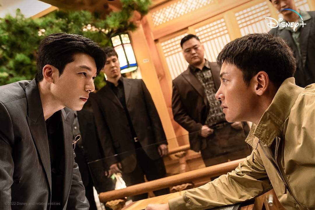 bazaarvietnam-ji-chang-wook-la-tham-tu-chim-gia-nhap-mot-to-chuc-nguy-hiem-trong-the-worst-of-evil-7