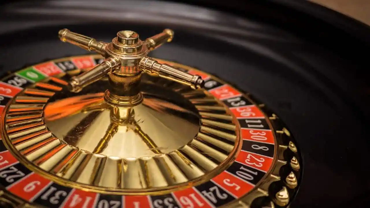 Why-people-should-play-roulette-online1